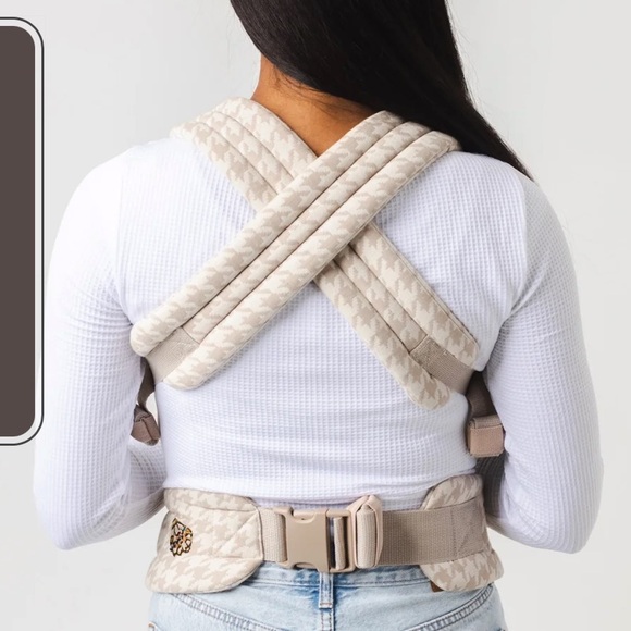 MABE The Monarch Carrier in Houndstooth - Picture 6 of 8